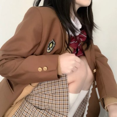 少女嬉春 封面